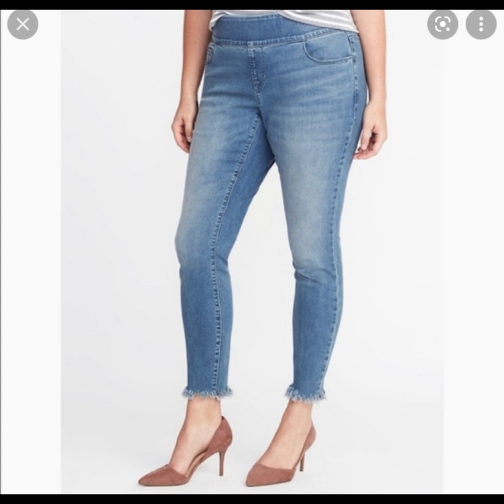 Old navy rockstar jeggings frayed hem